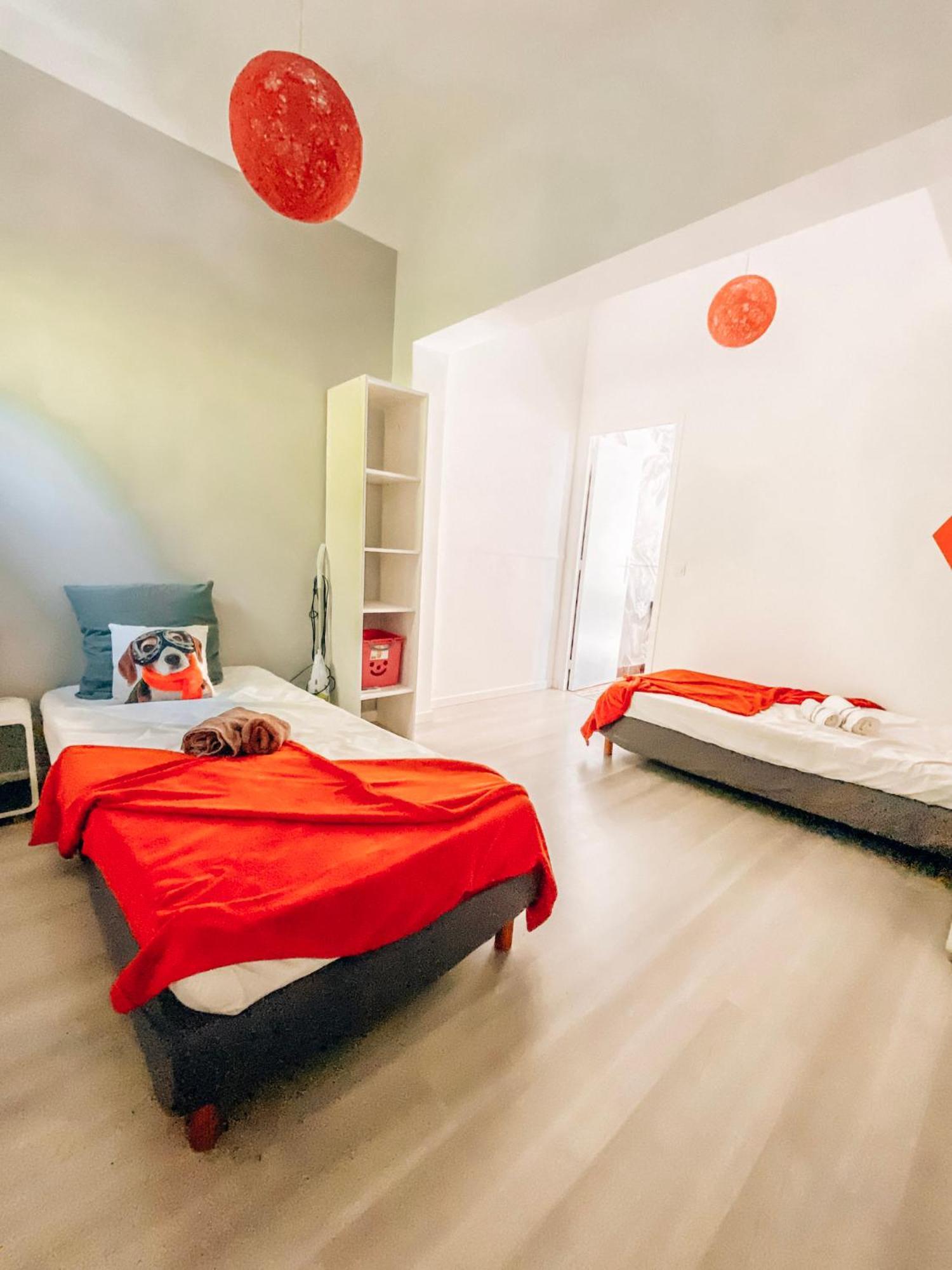Reve D'Azur, 2 Chambres, Maison Julia En Bord De Mer A La Nartelle, Piscine Partagee, Parking & Terrasse Bbq, Wifi Et Draps Inclus Plage A Pied Сен Максим Екстериор снимка