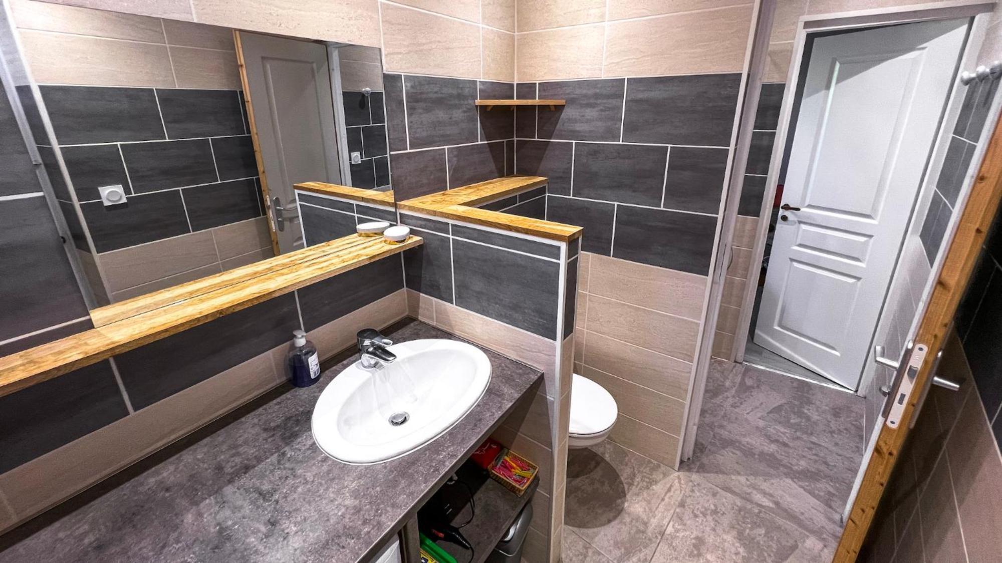Reve D'Azur, 2 Chambres, Maison Julia En Bord De Mer A La Nartelle, Piscine Partagee, Parking & Terrasse Bbq, Wifi Et Draps Inclus Plage A Pied Сен Максим Екстериор снимка
