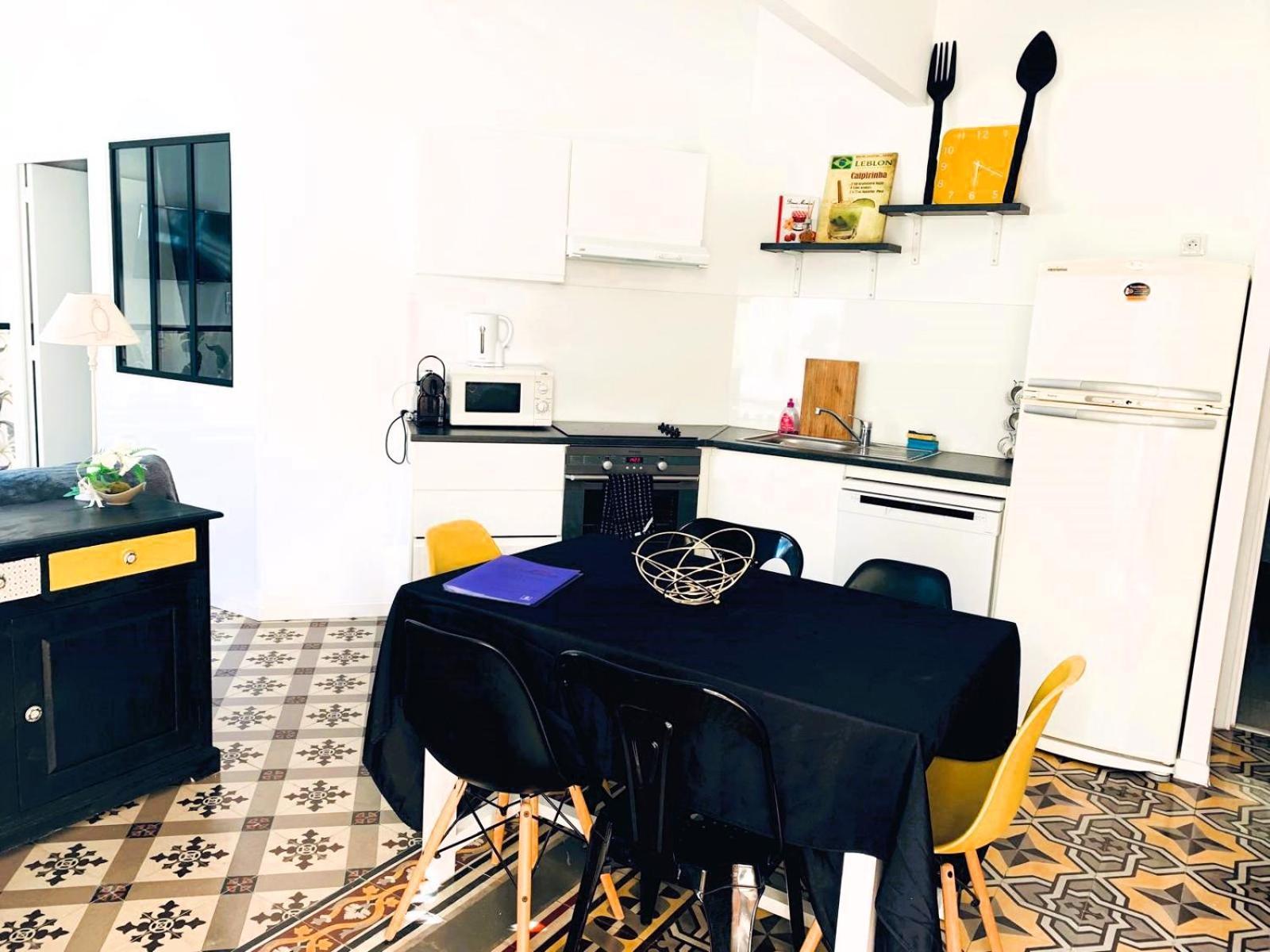 Reve D'Azur, 2 Chambres, Maison Julia En Bord De Mer A La Nartelle, Piscine Partagee, Parking & Terrasse Bbq, Wifi Et Draps Inclus Plage A Pied Сен Максим Екстериор снимка