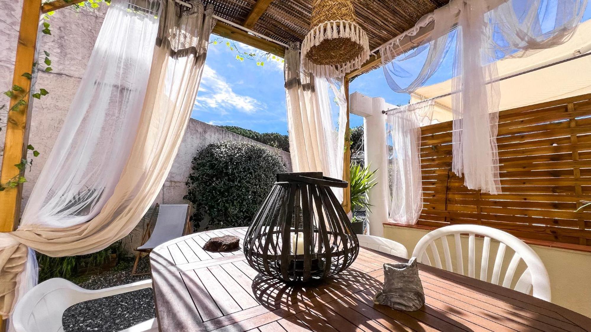 Reve D'Azur, 2 Chambres, Maison Julia En Bord De Mer A La Nartelle, Piscine Partagee, Parking & Terrasse Bbq, Wifi Et Draps Inclus Plage A Pied Сен Максим Екстериор снимка