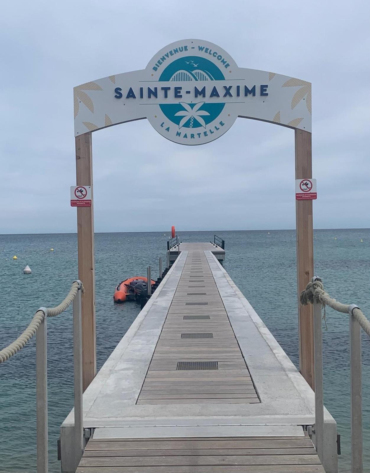 Reve D'Azur, 2 Chambres, Maison Julia En Bord De Mer A La Nartelle, Piscine Partagee, Parking & Terrasse Bbq, Wifi Et Draps Inclus Plage A Pied Сен Максим Екстериор снимка