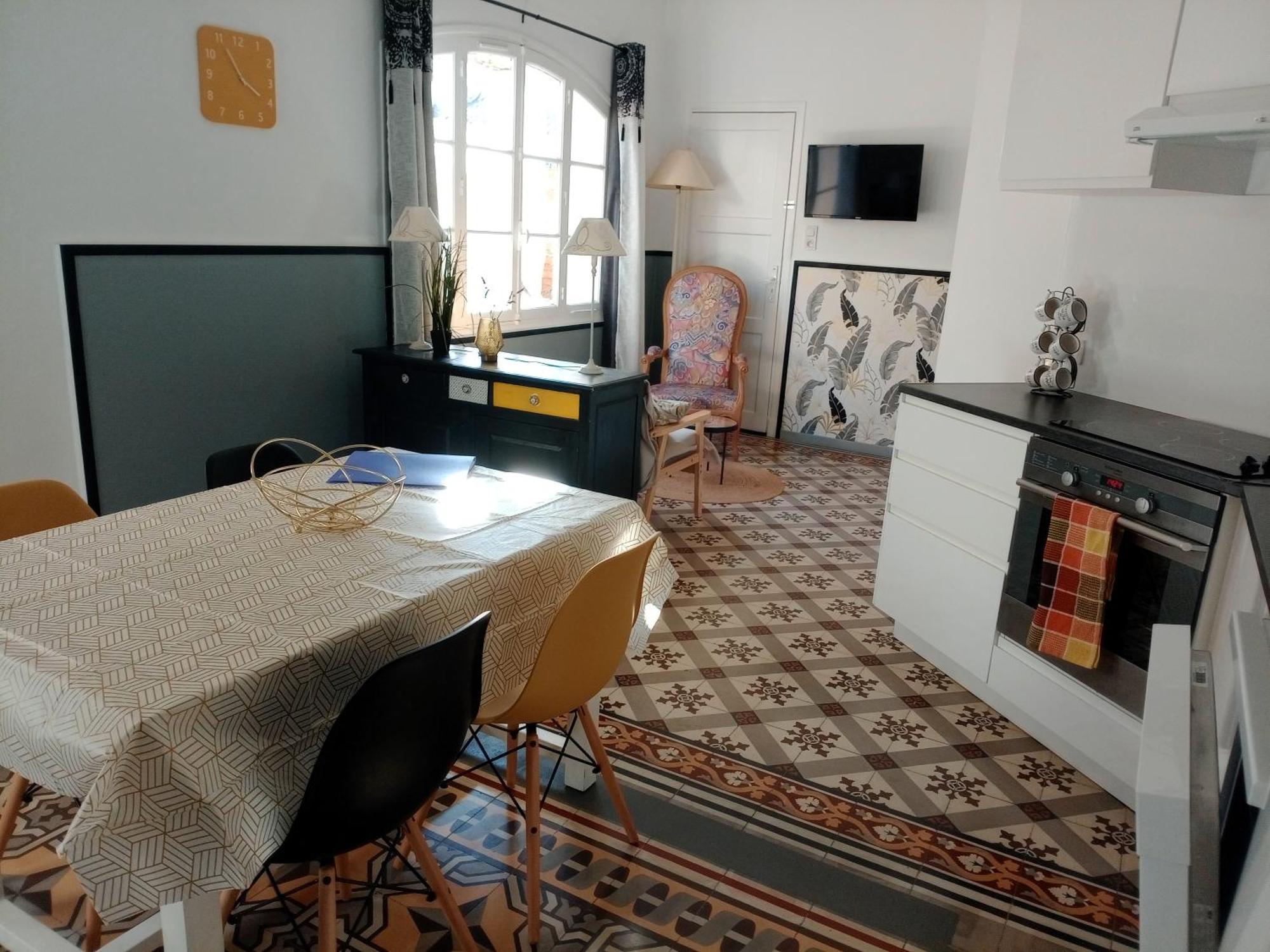 Reve D'Azur, 2 Chambres, Maison Julia En Bord De Mer A La Nartelle, Piscine Partagee, Parking & Terrasse Bbq, Wifi Et Draps Inclus Plage A Pied Сен Максим Екстериор снимка